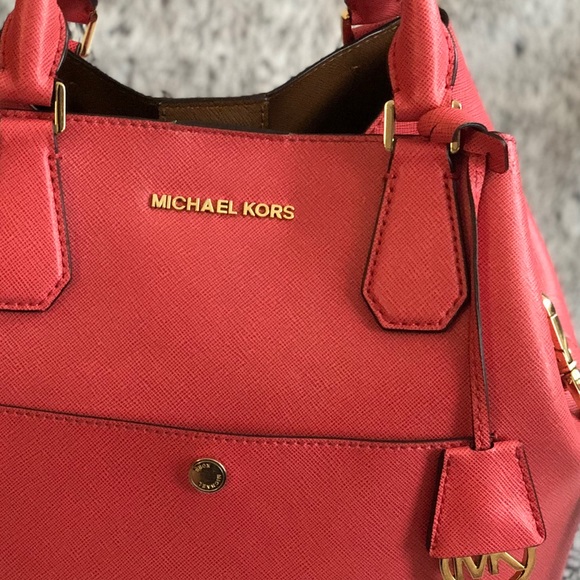 Micheal Kors Coral Greenwich Satchel Crossbody - Picture 2 of 7